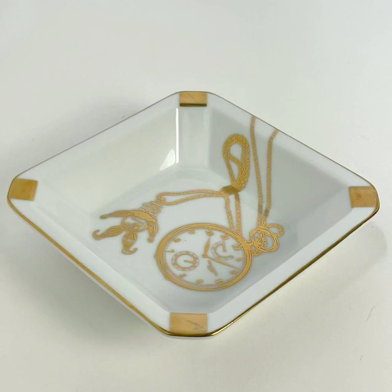 Patek Philippe Porcelain Valet Tray – Gold Pocket Watch Design Patek Philippe Porcelain Valet Tray – Gold Pocket Watch Design